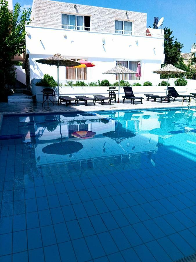 Saint Konstantin Beach Apartments Stegna Zewnętrze zdjęcie